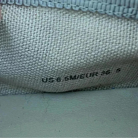 VINCE Blair Perforated Slip On Sneaker Size 6.5 Casual Comfort Classic - Picture 9 of 9